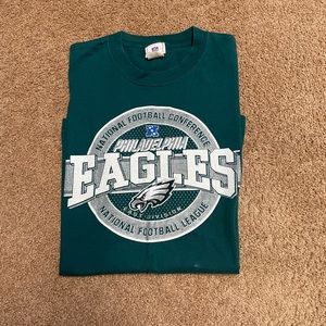 NFL vintage eagles tee shirt